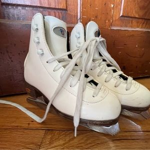 Ice skates, kids size 13.